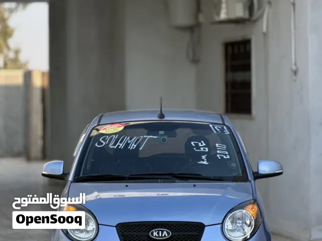 2010 كيا بيكانتو Standard