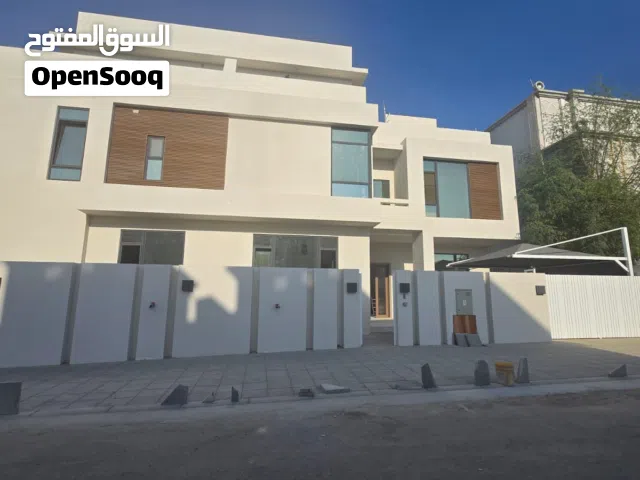 500 m2 More than 6 bedrooms Villa for Sale in Muscat Ghubrah