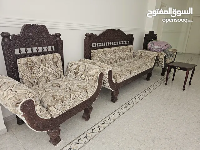 طقم جلوس ستايل هندي انتيك وجوده في المنزل يضفي فخامة متميزة على المنزل