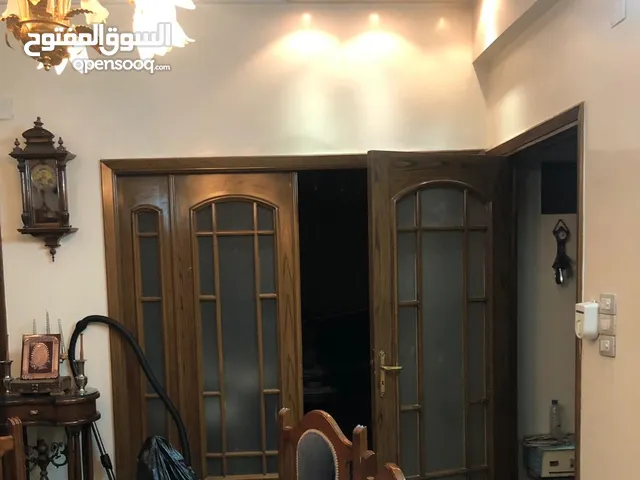 شقه للبيع في المزه فيلات غربيه