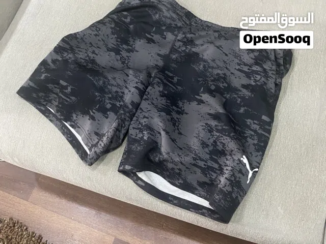 شورت بوما جديد واصلي مش ملبوس ولا مرا مقاس 2 اكس بالون الجيشي الفضي