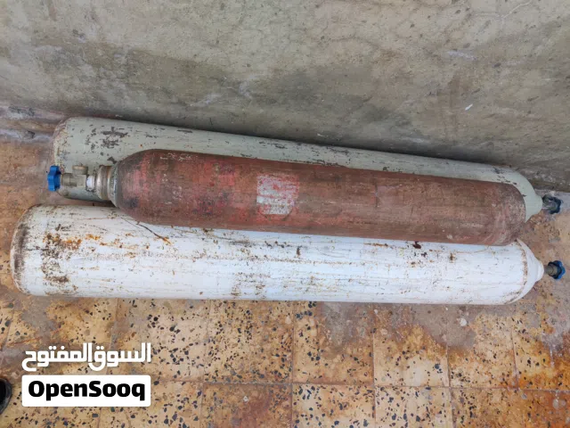بومبة أوكسجين" (أسطوانة الأكسجين)