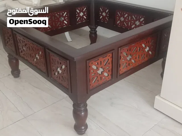 طاولةوسط انتيك خشب القياس متر×مترنظيف