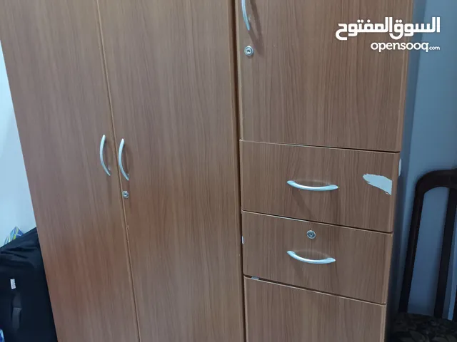 FOR SALE: Maple Leaf Wooden Wardrobe (Used) للبيع: خزانة ملابس خشبية من خشب القيقب (مستعملة)