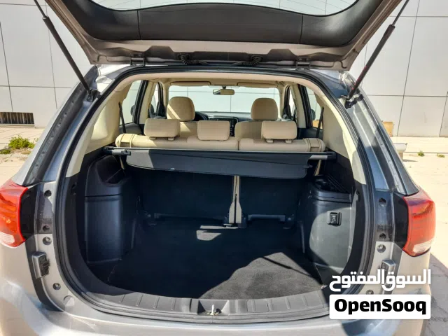 2019 ميتسوبيشي اوتلاندر Standard