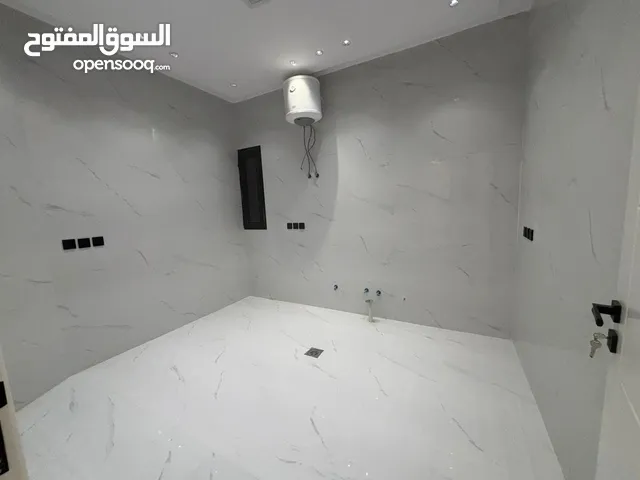 170 m2 3 Bedrooms Apartments for Rent in Al Riyadh Al Fayha