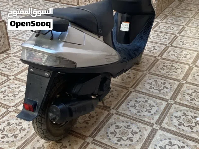 للبيع دراجه 100cc نظيف مايحتاج شي الموقع صحار السهر 120 قابل للتفاوض بحدود المعقول