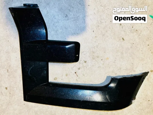 F150 FRONT RIGHT HEADLIGHT TRIM COVER