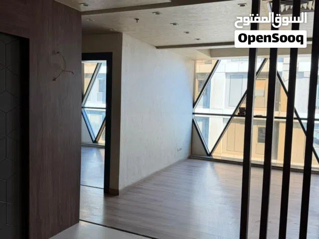 مكتب إداري للإيجار – 120 متر – Cairo Business Plaza