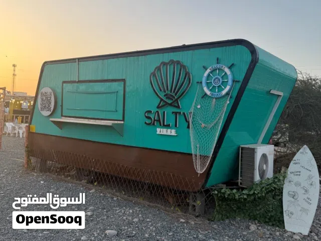 عربة طعام بكامل التجهيزات