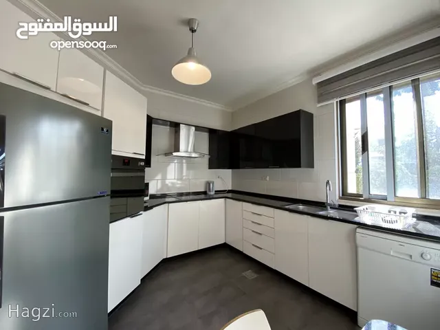 شقة مفروشة للإيجار 100م2 ( Property 14482 )