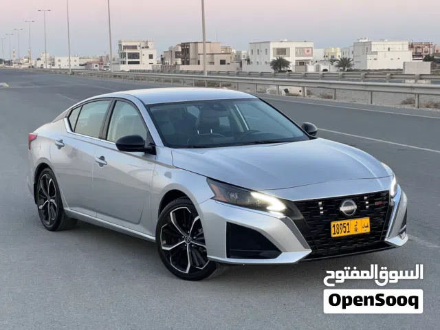 2023 نيسان التيما SV