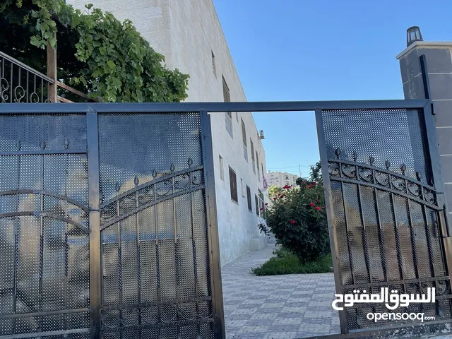 450 m2 3 Bedrooms Villa for Rent in Amman Jubaiha