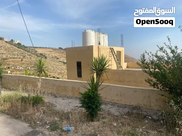 بيت مستقل للبيع في السلط  نقب الدبور