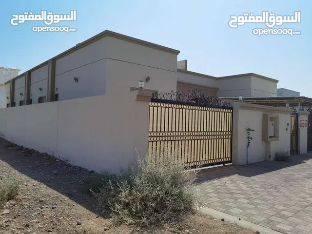 198 m2 4 Bedrooms Villa for Sale in Muscat Al Maabilah
