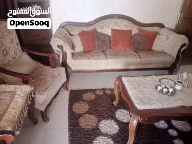 طقم مستعمل