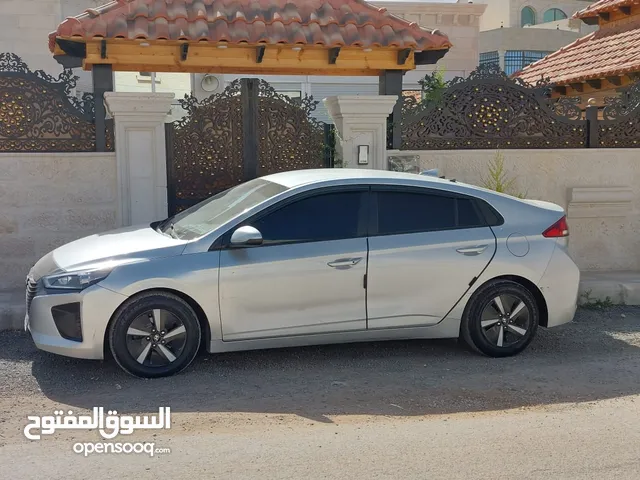 هونداي ايونيك 2017 لون سلفر 2 جيد بسعر مغري وحرق