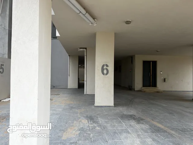 شقة نص تشطيب للبيع