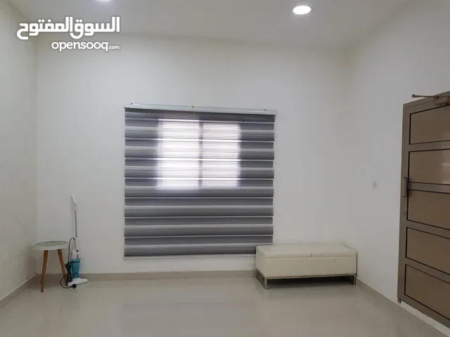 Room for rent with the bathrooms in tubli, for single