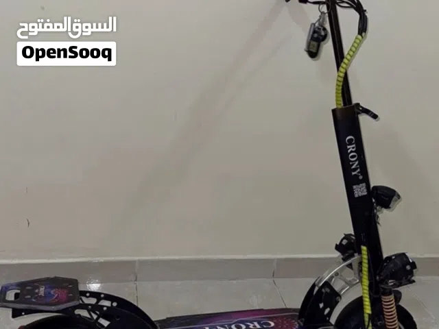 السكوتر بحالت الوكاله ما فيه شي صلحت كل شي فيه سبب البيع محتاج فلوس السكوتر يمشي 70 البطاريه تمام