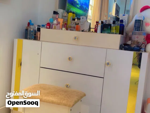 غرفة النوم فخمة و بي سعر مناسب