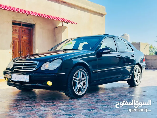 مرسيدس  c200 كمبيو عادي درجة اولى