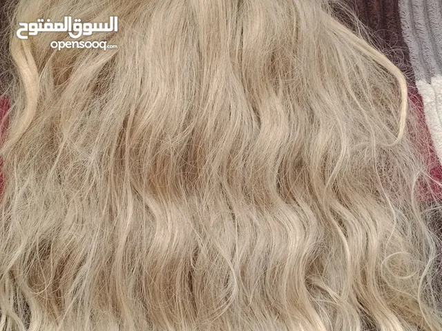 شعر مستعار للبيع لون اشقر السعر 10 دنانير الشعر جديد