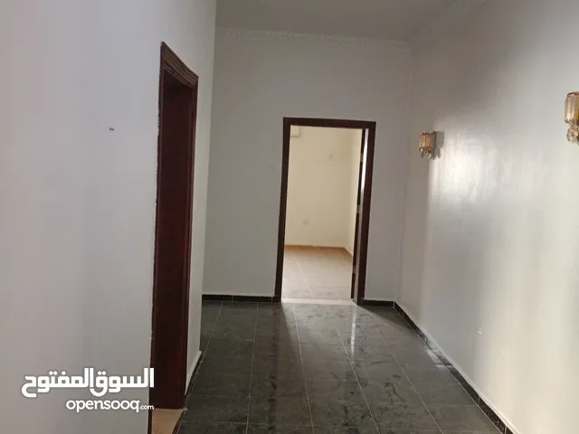 300 m2 4 Bedrooms Townhouse for Sale in Benghazi Al-Faqa'at