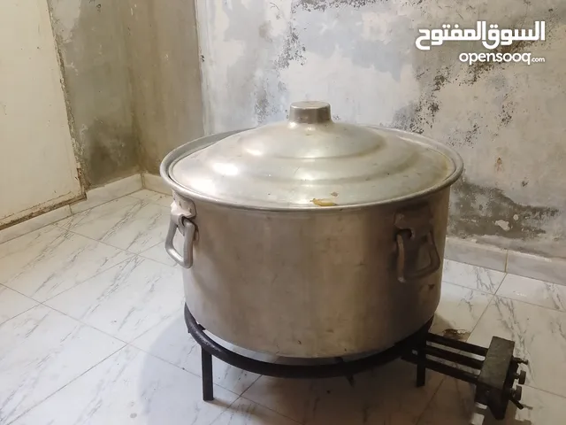 طناجر طبخ حجم كبير مستعمل