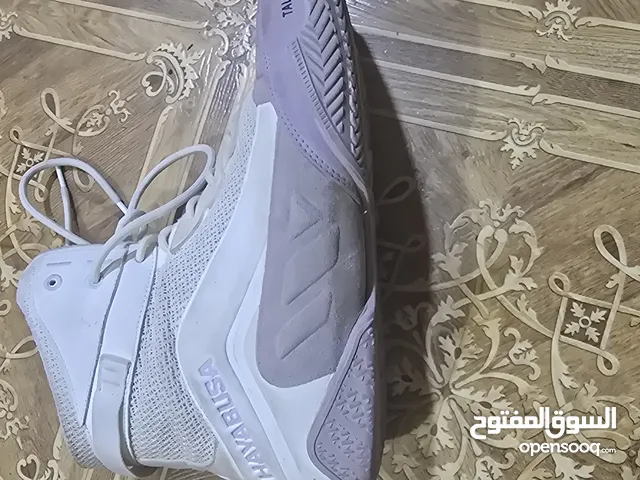43 Sport Shoes in Basra