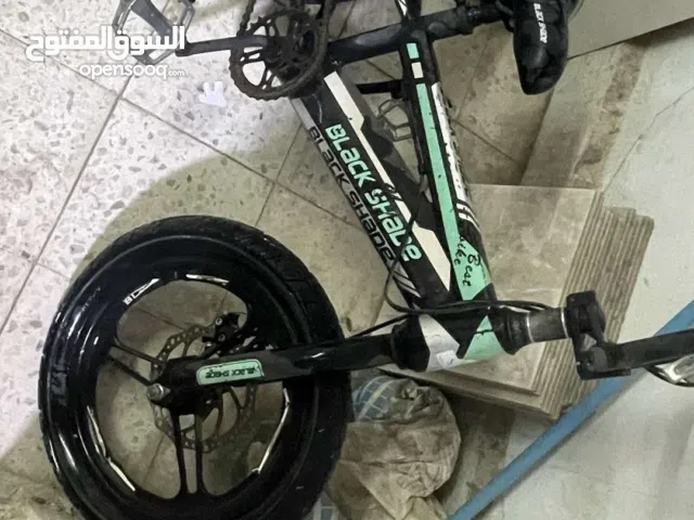 قواري ثلاث  حالتهم جيده بس يبيلهم كم شغله تصلح