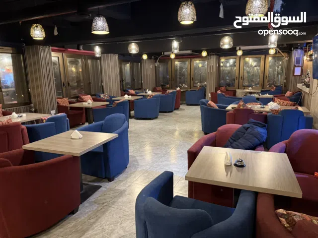 مطعم ومقهي للبيع جاهز مع كامل المعدات