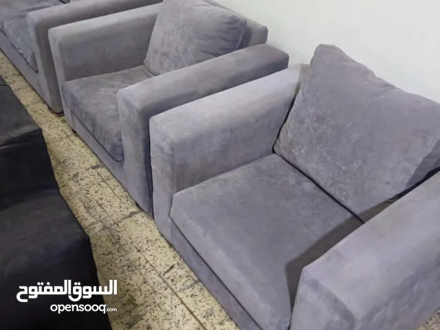 طقم كنب بحالة ممتازة
