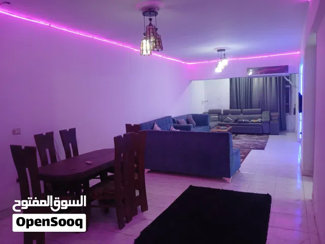 شقه مفروشه للايجار اليومي او المدد الطويله بجوار فندق المعادي فيو نيل موقع مميز