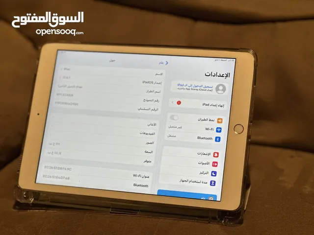 Apple iPad 128 GB in Jeddah