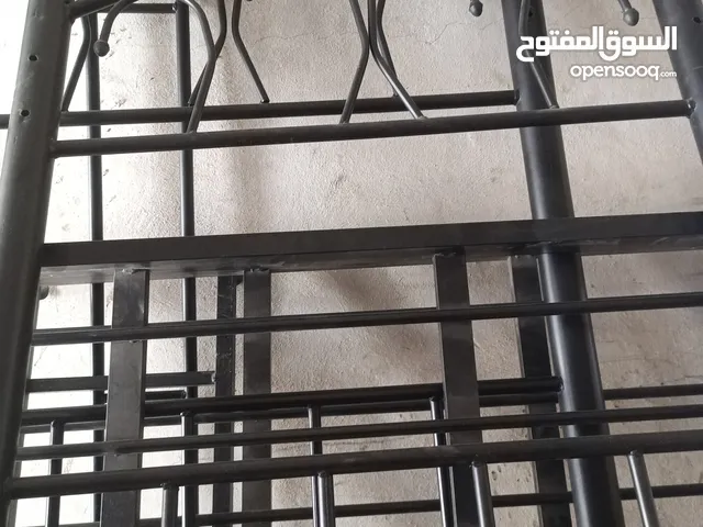 تخت حديد " طابقين" بحالة الوكالة