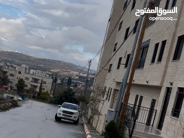شقة ديلوكس مميزة للبيع في رام الله - جفنا في حي راقي وهادي من المالك مباشرة كاش او تقسيط