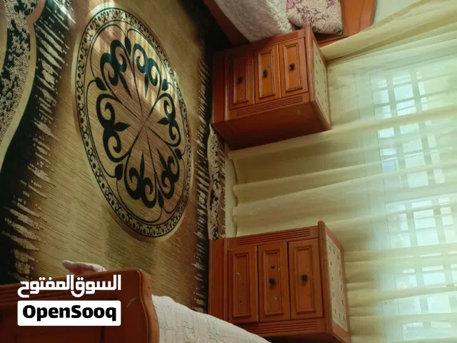 غرفة نوم شبابية مستعملة للبيع