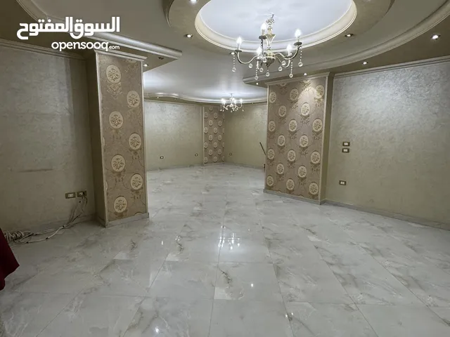 شقه متشطبه سوبر لوكس للبيع في مريوطيه فيصل اعلي معرض الابيض