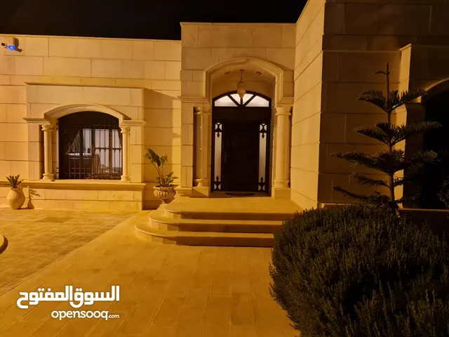 470 m2 5 Bedrooms Villa for Sale in Amman Marj El Hamam