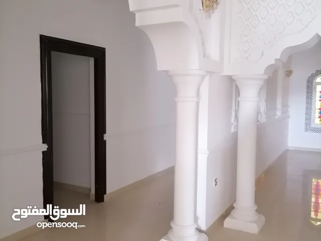 500m2 More than 6 bedrooms Villa for Rent in Muscat Al Khoud