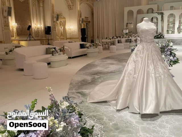 فستان زواج فاخر من تصميم دار الهنوف