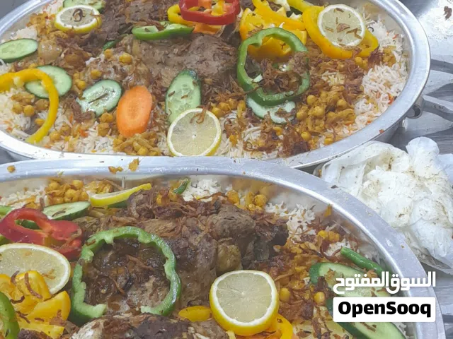 انا يمني وابحث علا شخص لديه قدره علا فتح مطعم وانا اتحمل جميع مساوليه المطعم
