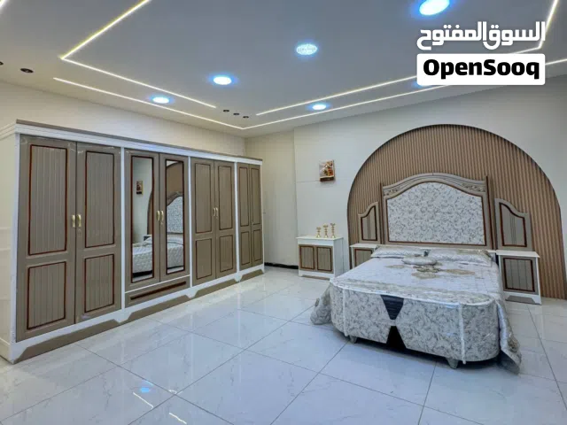 تفاصيل الغرفة المرمري  ....   خارج 4ملم ام دي اف  وداخل معاكس 3ملم  صبغ ح