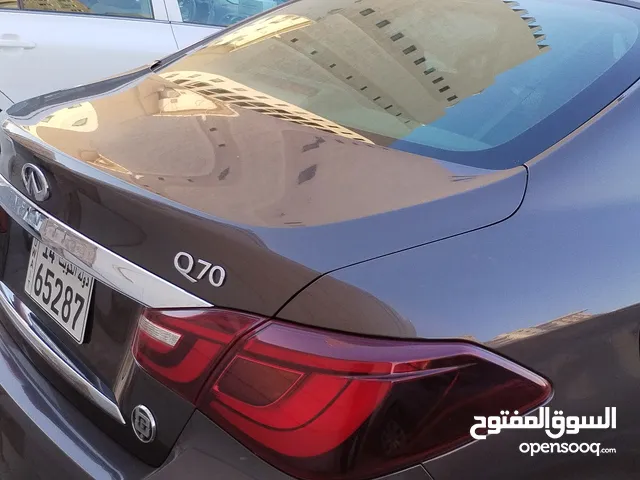 انفينيتي Q70 بحالة الوكالة