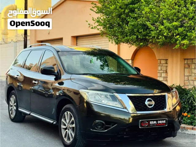2015 Nissan Pathfinder Standard