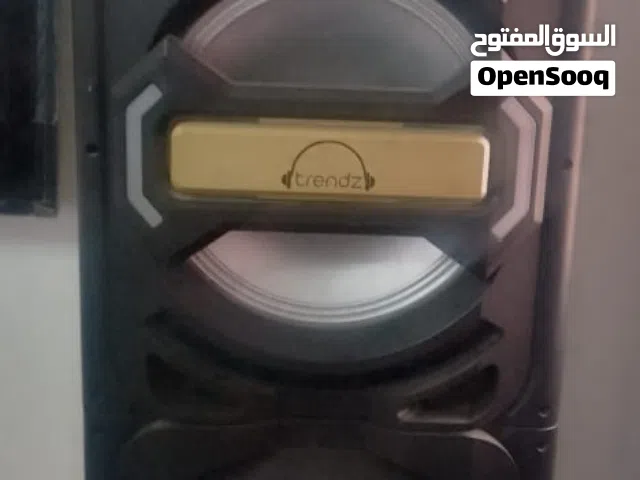 سماعات استيرو وتلفزيون