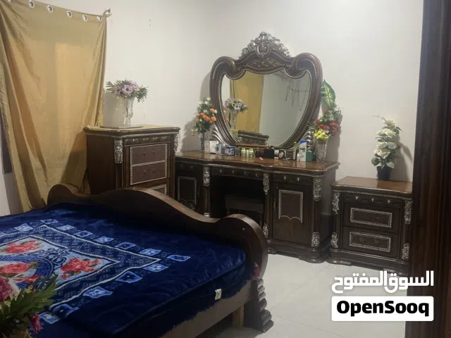 غرفة نوم كاملة بحالة ممتازه مستعمله