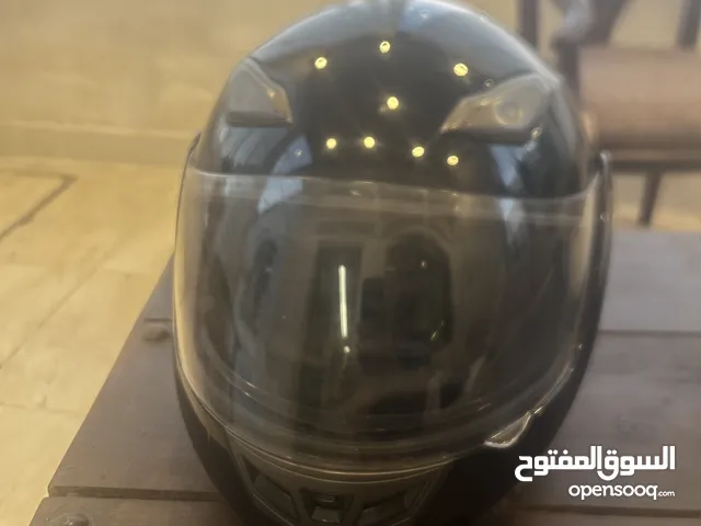 خوذة دراجة فول فيس مصنفة و شبه جديدة
