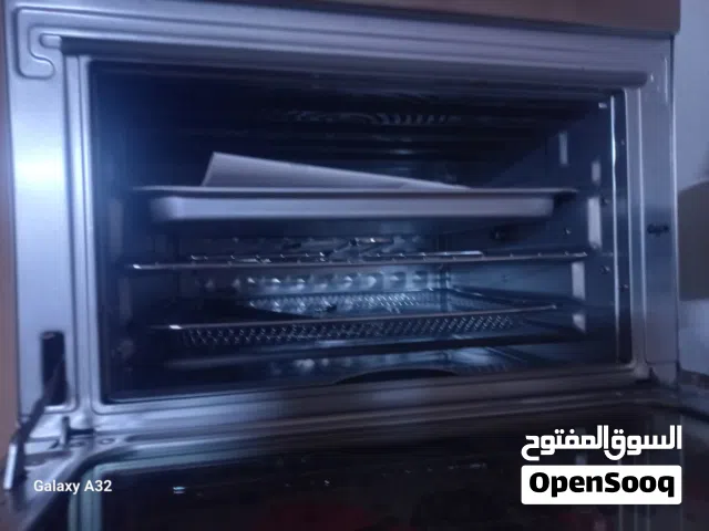 لبيع هوه فرن وهوه قلايه  2 في واحد لم يستخدمه  كل ملحقاته موجوده   فيه ضمان 3 سنوات